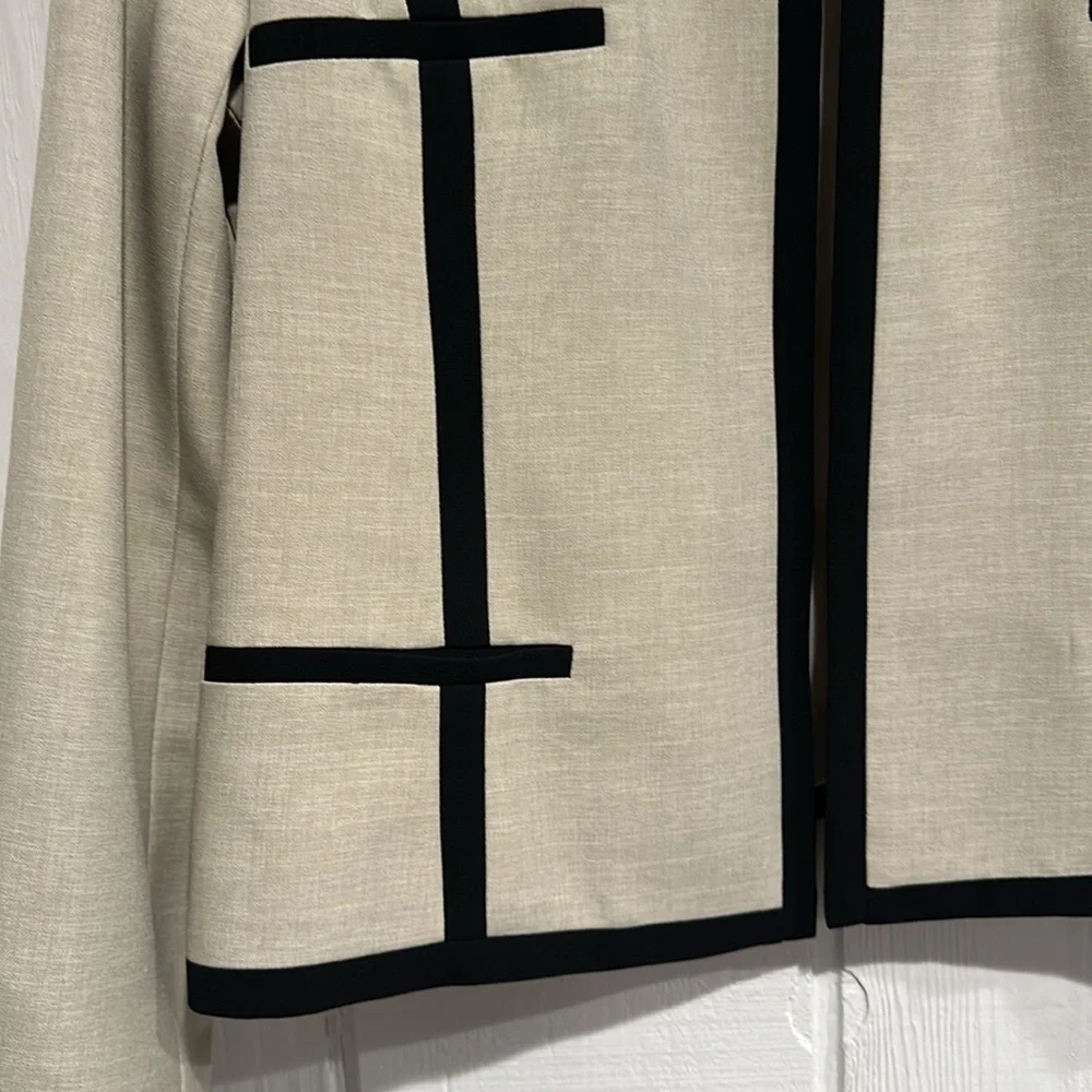 Jones Studio Tan-Black Blazer - Picture 2 of 5